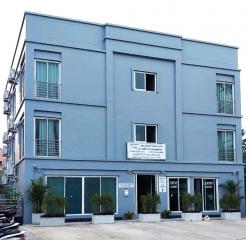 Commercial apartment in the middle of Bangsaray