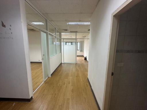 For Rent Bangkok Office Sukhumvit BTS Ekkamai Watthana