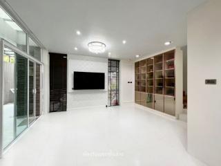 For Sale and Rent Bangkok Semi Detached House Grand I-Design Vibhavadi Vibhavadi Rangsit Don Mueang