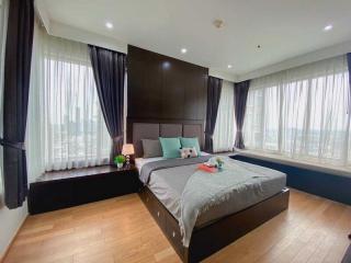 Bangkok Condo The Emporio Place Sukhumvit 24 BTS Phrom Phong