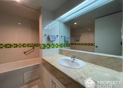 2-BR Condo at Baan Suanpetch Condominium near BTS Phrom Phong