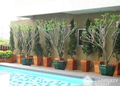 1-BR Condo at Prasanmit Condominium near BTS Asok