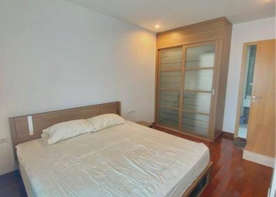 2-BR Condo at Circle Condominium near MRT Phetchaburi