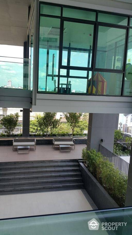 2-BR Condo at The Capital Ekamai - Thonglor near ARL Ramkhamhaeng (ID 392925)