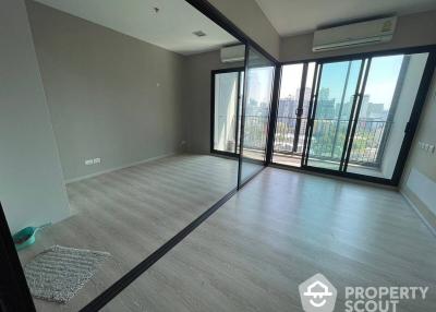 Studio Condo at Condolette Midst Rama 9 near MRT Phra Ram 9