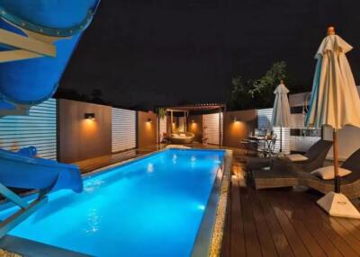 4 Bedroom Pool Villa for Rent/Sale near The City