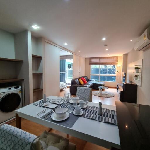 Condo for Rent at Tree Condo Luxe