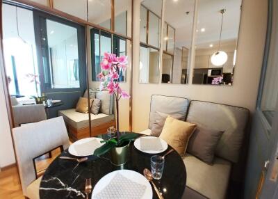 Condo for Rent at Park 24 (Park Origin Phrom Phong)