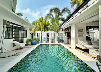 Majestic Residence Pool Villa Pattaya – 4 bed 4 bath in Pratamnak PP10250