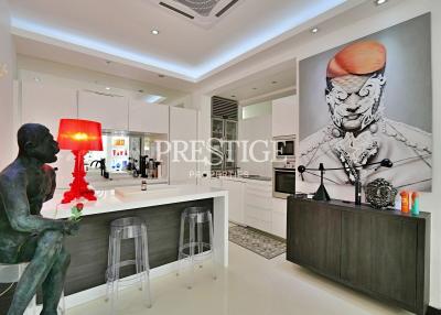 Majestic Residence Pool Villa Pattaya – 4 bed 4 bath in Pratamnak PP10250