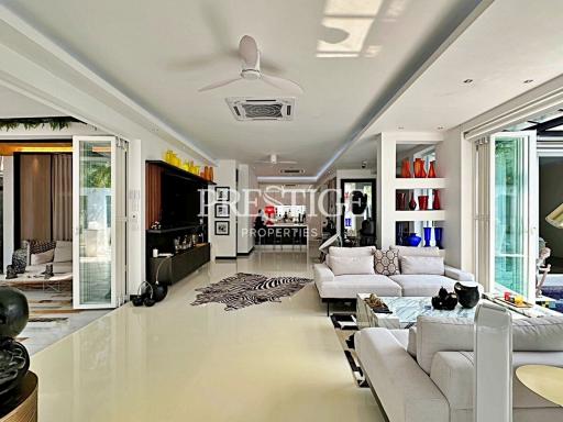 Majestic Residence Pool Villa Pattaya – 4 bed 4 bath in Pratamnak PP10250