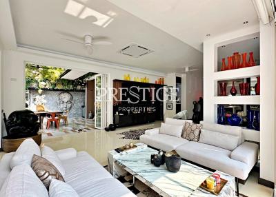 Majestic Residence Pool Villa Pattaya – 4 bed 4 bath in Pratamnak PP10250