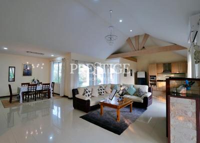 Paradise Villa 3 – 4 bed 2 bath in East Pattaya PP10248