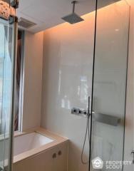 1-BR Condo at The Room Sukhumvit 21 near MRT Sukhumvit