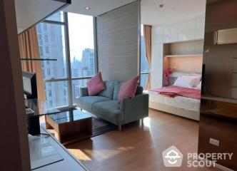 1-BR Condo at The Room Sukhumvit 21 near MRT Sukhumvit