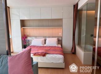 1-BR Condo at The Room Sukhumvit 21 near MRT Sukhumvit