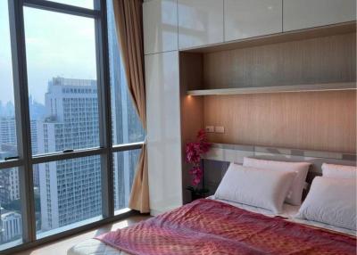 1-BR Condo at The Room Sukhumvit 21 near MRT Sukhumvit