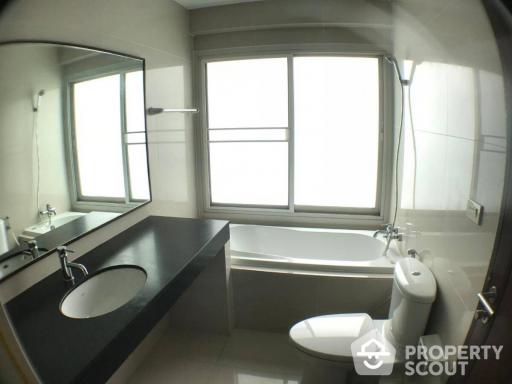 2-BR Condo at Noble Ora near BTS Thong Lor