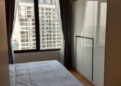 2-BR Condo at Villa Asoke near MRT Phetchaburi (ID 513077)