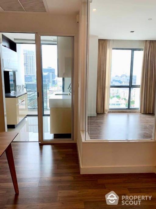 1-BR Condo at The Room Sukhumvit 62 near BTS Punnawithi