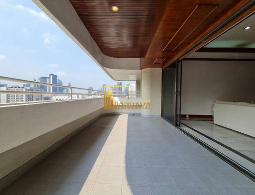 Tower Park  Spacious 3 Bedroom Property in Sukhumvit soi 3