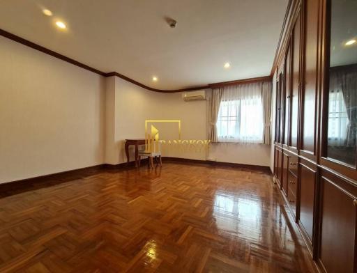 Tower Park  Spacious 3 Bedroom Property in Sukhumvit soi 3