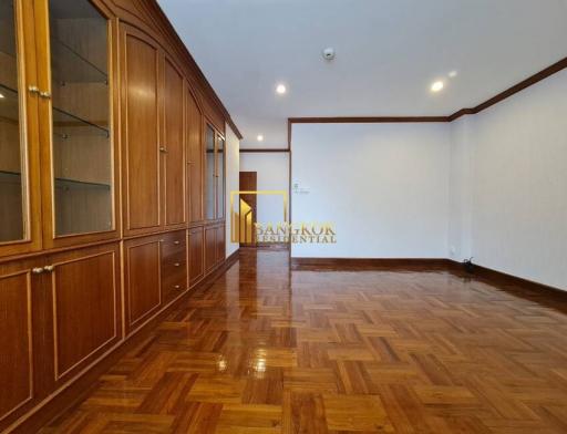 Tower Park  Spacious 3 Bedroom Property in Sukhumvit soi 3