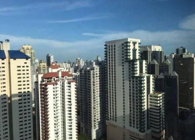 1 Bedroom For Rent in The Esse Asoke