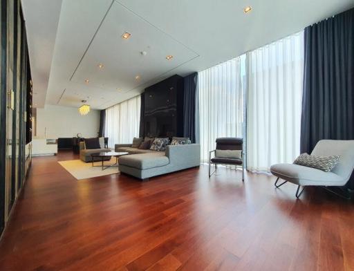 Modern 3 Bed Luxury Condo For Rent Marque Sukhumvit