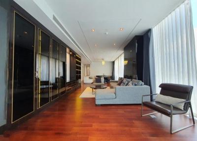 Modern 3 Bed Luxury Condo For Rent Marque Sukhumvit