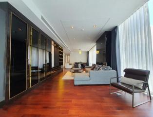 Modern 3 Bed Luxury Condo For Rent Marque Sukhumvit