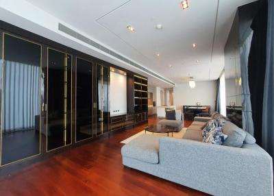 Modern 3 Bed Luxury Condo For Rent Marque Sukhumvit