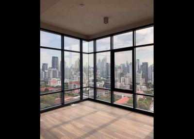 2 Bedroom For Sale in The Lofts Asoke