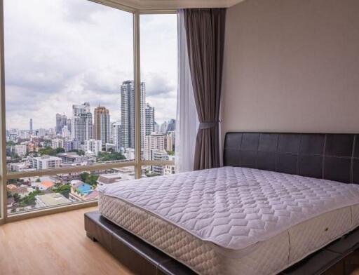 2 Bedroom For Rent in Royce Private Residence Asoke