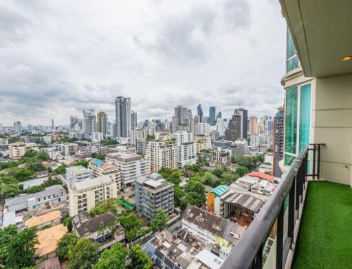 2 Bedroom For Rent in Royce Private Residence Asoke