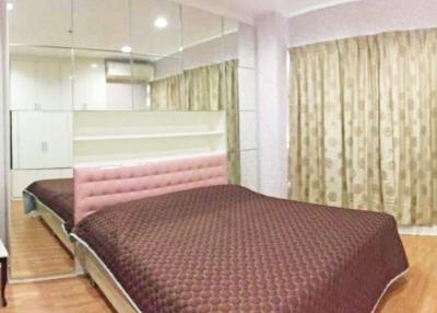 Baan Klang Krung Siam Pathumwan  3 Bedroom Condo For Rent