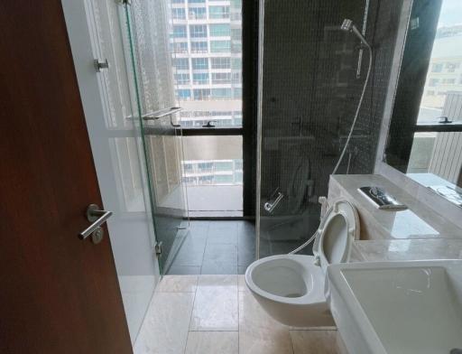 2 Bedroom in Hansar Condo For Rent