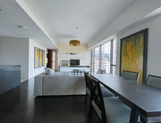 2 Bedroom in Hansar Condo For Rent