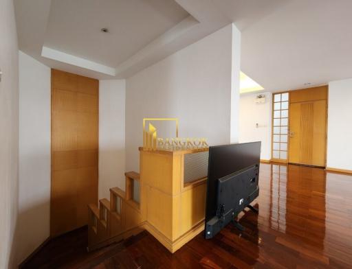 4 Bedroom Duplex Apartment For Rent in Sathorn