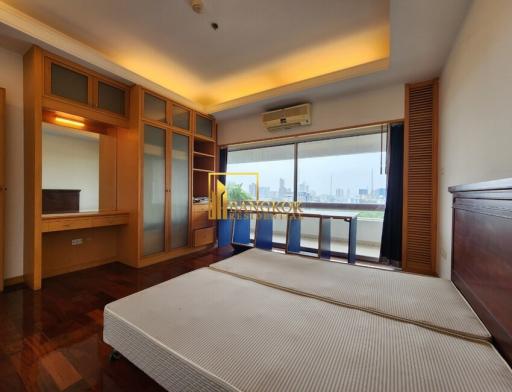 4 Bedroom Duplex Apartment For Rent in Sathorn