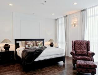 Athenee Residence  4 Bedroom For Rent in Soi Ruamrudee