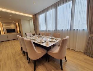 Luxurious 3 Bedroom Apartment in Bearing