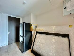 The Crest Ruamrudee  3 Bedroom Condo With High Ceilings in Phloen Chit