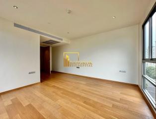 Supreme Legend  Luxurious 2 Bedroom Condo For Rent in Sathorn