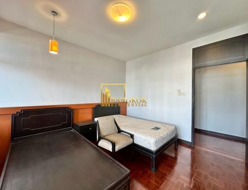 Huge 4 Bedroom Penthouse Apartment With Large Terrace in Sathorn