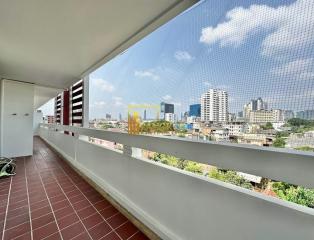 Huge 4 Bedroom Penthouse Apartment With Large Terrace in Sathorn