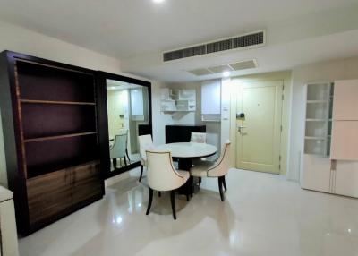 Pearl Residence  Nicely Decorated 2 Bedroom Property in Phrom Phong