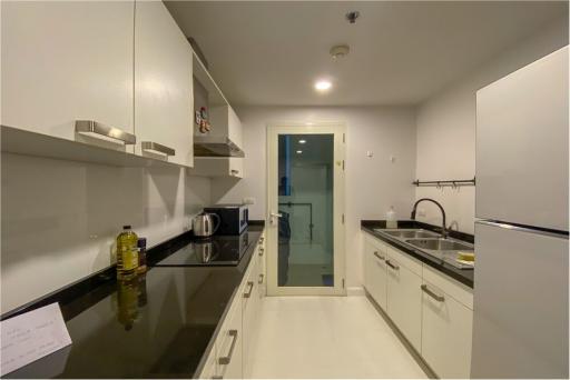 2 bed for rent BTS Ploenchit BTS asoke