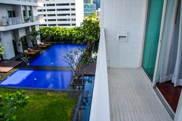 2-bedroom spacious condo for sale in Thonglor