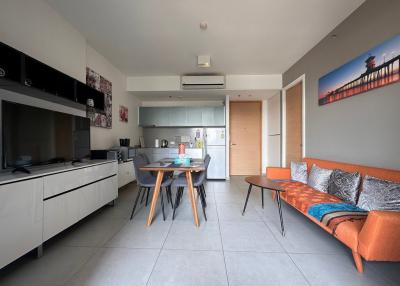 High-end 1-bedroom condo for sale in Ekamai